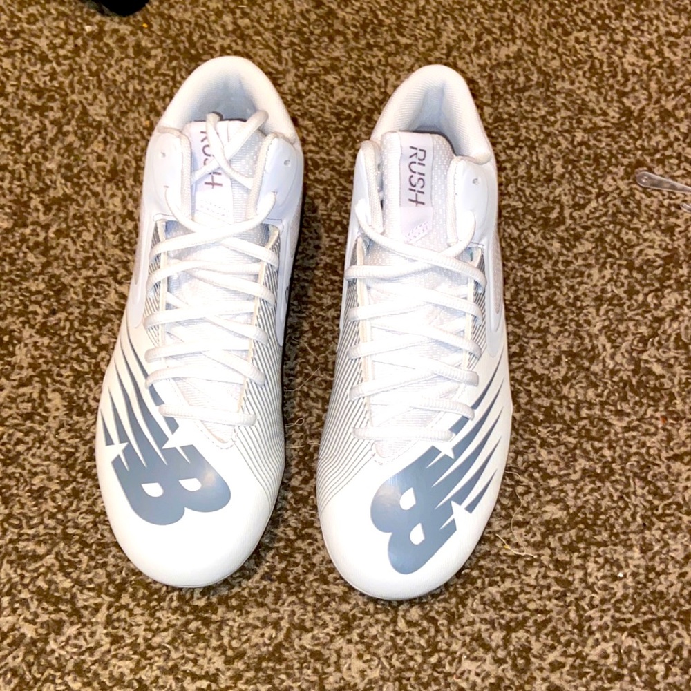 BRAND NEW NEW BALANCE RUSH V2 LACROSSE CLEATS! women’s size 7